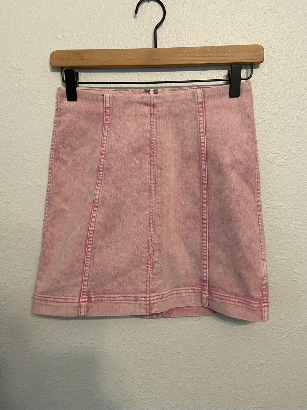 Free People Light Pink Acid Wash Denim Mini Skirt Size 2